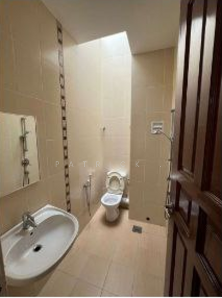 Semi-Detached House for Sale in Gelugor (Penang) - Patrick . - Bathroom - PropertyGuru.com.my