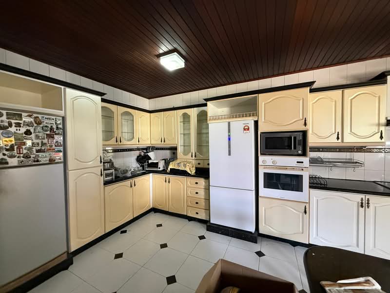 Semi-Detached House for Rent in Sungai Ara (Penang) - Jean Lim - Kitchen - PropertyGuru.com.my