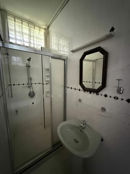 Semi-Detached House for Rent in Sungai Ara (Penang) - Jean Lim - Bathroom - PropertyGuru.com.my