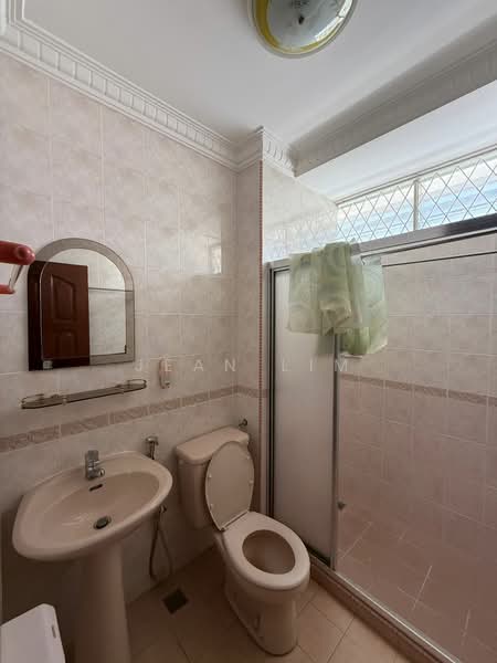 Semi-Detached House for Rent in Sungai Ara (Penang) - Jean Lim - Bathroom - PropertyGuru.com.my