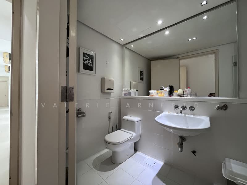 One Jelatek untuk Untuk Dijual - RM 800,000, Mac 2026 - Master Bathroom - PropertyGuru.com.my