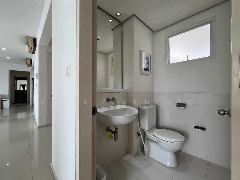 One Jelatek untuk Untuk Dijual - RM 800,000, Mac 2026 - Powder Room - PropertyGuru.com.my