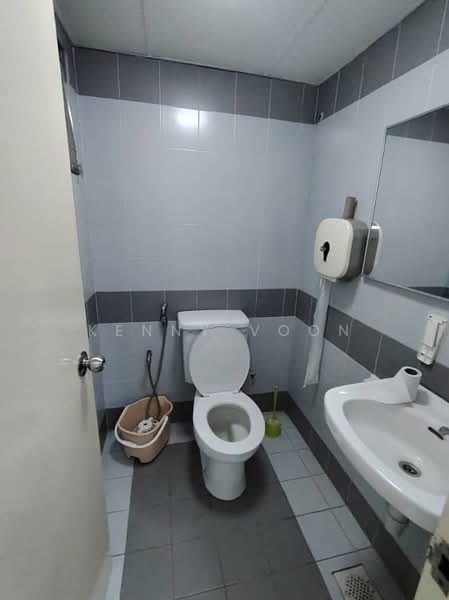 Office for Rent in KLCC (KL City Centre) - Kenny Voon - Bathroom - PropertyGuru.com.my