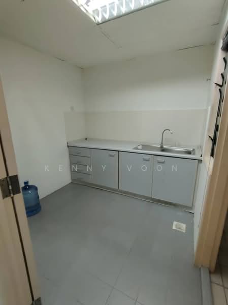 Office for Rent in KLCC (KL City Centre) - Kenny Voon - Kitchen - PropertyGuru.com.my