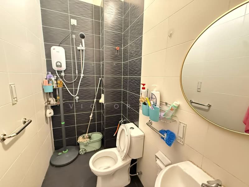 1-storey Terraced House for Sale in Bandar Putra (Kulai) - Victor Lim - Bathroom - PropertyGuru.com.my