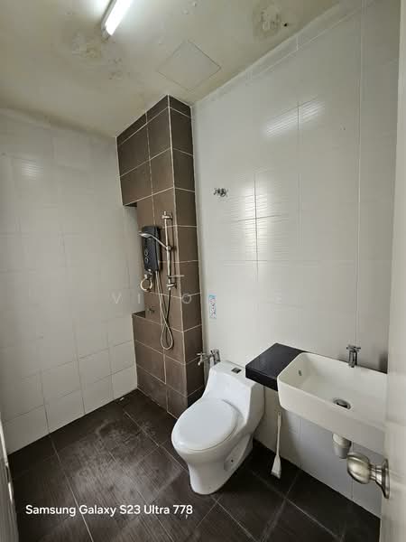 Country Villas Resort House untuk Untuk Disewa - RM 1,500 /bulan, Mac 2026 - Bathroom - PropertyGuru.com.my