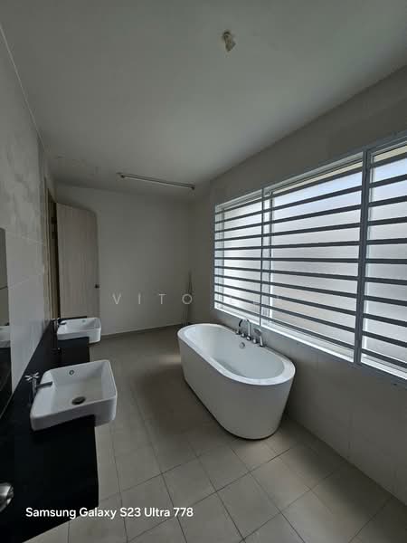 Rumah Teres 1.5 Tingkat untuk Disewa di Ayer Keroh (Melaka) - Vito Lee Lee - Bathroom - PropertyGuru.com.my