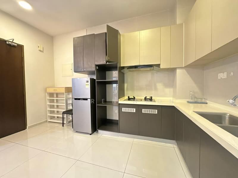 Bay Point @ Country Garden Danga Bay untuk Untuk Disewa - RM 2,300 /bulan, Mac 2026 - Kitchen - PropertyGuru.com.my