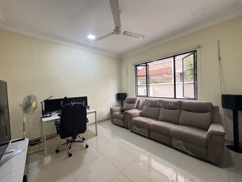 Bungalow for Sale in Kelana Jaya (Petaling Jaya) - Evelyn Fong - Living Room - PropertyGuru.com.my
