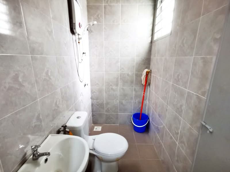 Putra Impian untuk Untuk Dijual - RM 300,000, Mac 2026 - Bathroom - PropertyGuru.com.my