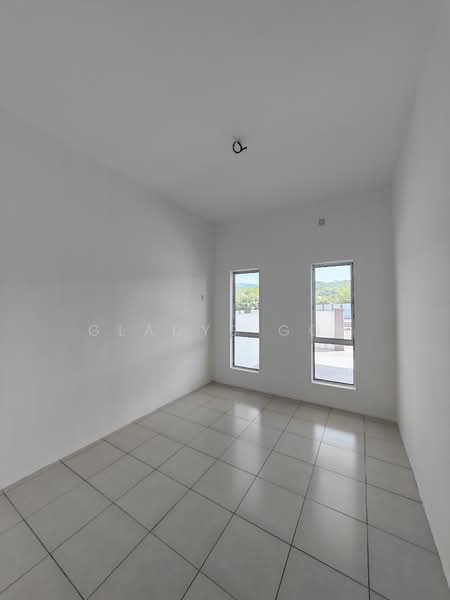 Taman Kinding Utama untuk Untuk Dijual - RM 298,000, Mac 2026 - Interior - PropertyGuru.com.my