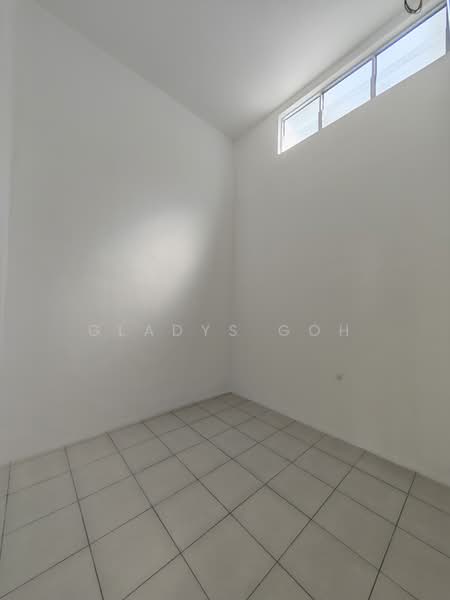 Taman Kinding Utama untuk Untuk Dijual - RM 298,000, Mac 2026 - Interior - PropertyGuru.com.my