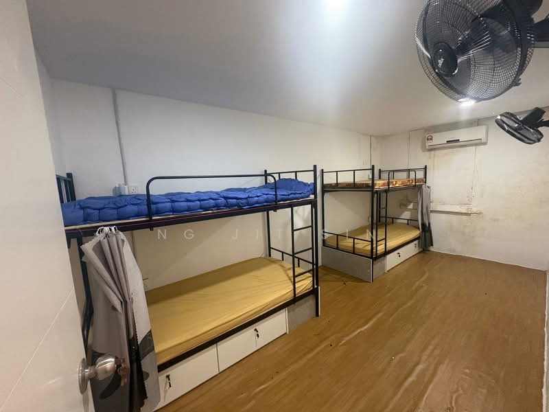 Shop / Office for Rent in Lebuh Chulia (George Town) - Ng Jit Sin - Bedroom - PropertyGuru.com.my