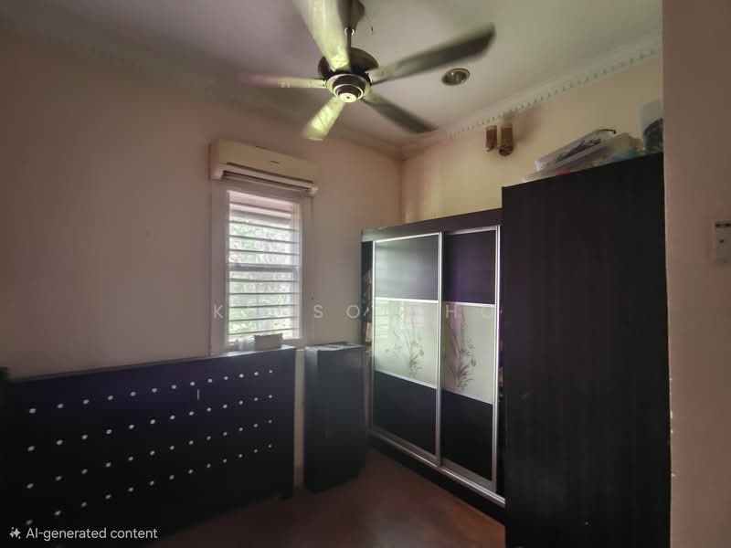 Taman Sri Serdang untuk Untuk Dijual - RM 500,000, Mac 2026 - Bedroom - PropertyGuru.com.my