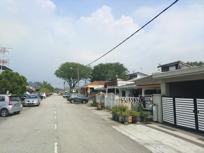 Taman Sri Serdang untuk Untuk Dijual - RM 500,000, Mac 2026 - Exterior - PropertyGuru.com.my