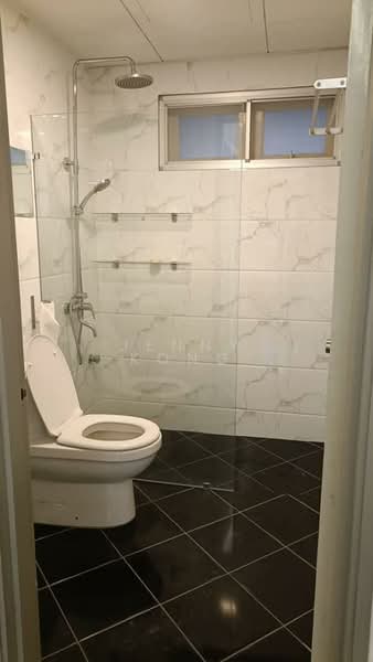 Apartment for Sale at Selesa Hillhomes Resort - Jenny Kong - Bathroom - PropertyGuru.com.my