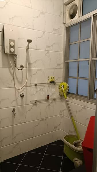 Apartment for Sale at Selesa Hillhomes Resort - Jenny Kong - Bathroom - PropertyGuru.com.my