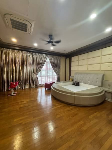 Cluster House for Sale in Taman Sutera Utama (Skudai) - Wallace Ang - Bedroom - PropertyGuru.com.my