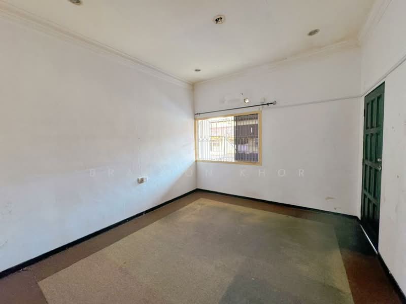 2-storey Terraced House for Sale in Taman Sentosa (Johor Bahru) - Brandon Khor - Bedroom - PropertyGuru.com.my