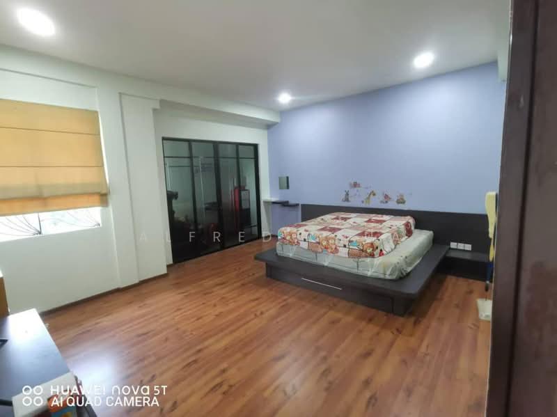 2-storey Terraced House for Sale in Batu Kawa (Kuching) - Alfred Chua - Bedroom - PropertyGuru.com.my