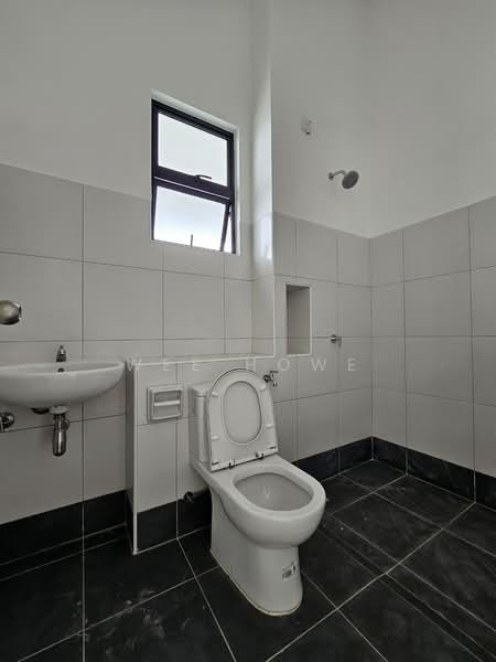Terraced House for Sale in Kota Masai (Pasir Gudang) - Wee Howe - Bathroom - PropertyGuru.com.my