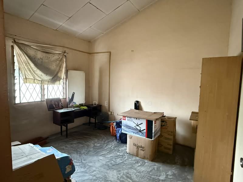 Jalan Lembah 31 Desa Jaya Low Cost untuk Untuk Dijual - RM 345,000, Mac 2026 - Study - PropertyGuru.com.my