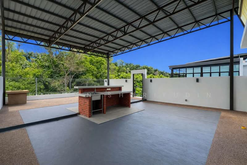 Semi-Detached House for Sale in Cyberjaya (Selangor) - Salman Sharifudin - Exterior - PropertyGuru.com.my