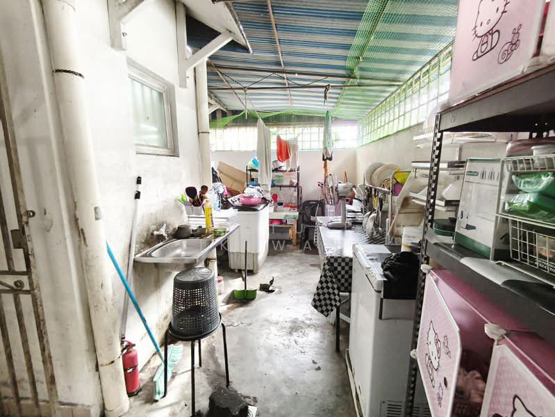 2-storey Terraced House for Sale in Bandar Baru Bangi (Selangor) - Gudrotullah Ikhwan - Kitchen - PropertyGuru.com.my