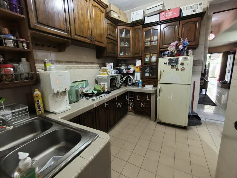 2-storey Terraced House for Sale in Bandar Baru Bangi (Selangor) - Gudrotullah Ikhwan - Kitchen - PropertyGuru.com.my