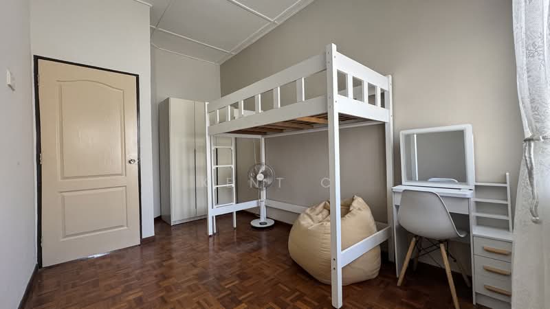 2-storey Terraced House for Sale in Taman Mewah (Ipoh) - Kent C - Bedroom - PropertyGuru.com.my