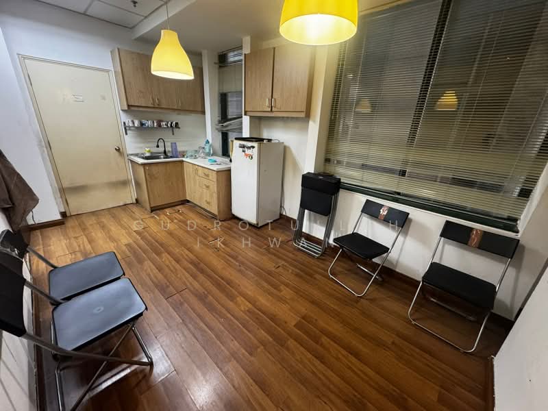 Office for Rent in Kepong Baru (Kepong) - Gudrotullah Ikhwan - Kitchen - PropertyGuru.com.my