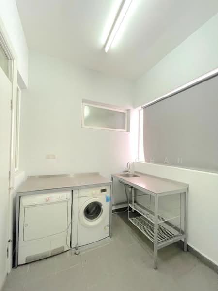 Surian Residences untuk Untuk Dijual - RM 1,500,000, Mac 2026 - Yard - PropertyGuru.com.my