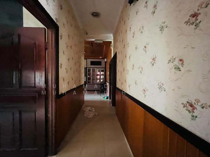 Bungalow for Sale in Bandar Baru Bangi (Selangor) - Muhamad Irfan Muhamad Hafiz - Corridor - PropertyGuru.com.my