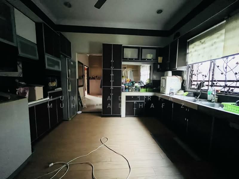 Bungalow for Sale in Bandar Baru Bangi (Selangor) - Muhamad Irfan Muhamad Hafiz - Kitchen - PropertyGuru.com.my