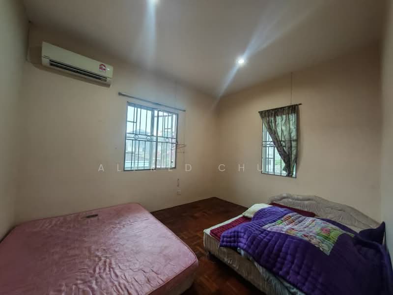 Semi-Detached House for Sale in Kuching (Sarawak) - Alfred Chua - Bedroom - PropertyGuru.com.my