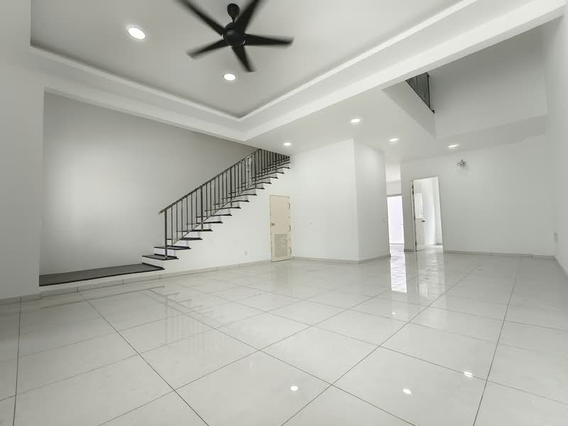 Rumah Teres 2 Tingkat untuk Dijual di Eco Forest (Semenyih) - KK Sah - Living Room - PropertyGuru.com.my