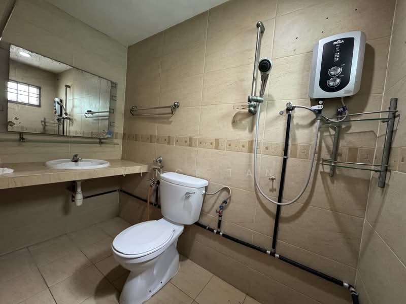 2-storey Terraced House for Sale in Taman Megah Kepong (Kepong) - Vince Tan - Bathroom - PropertyGuru.com.my