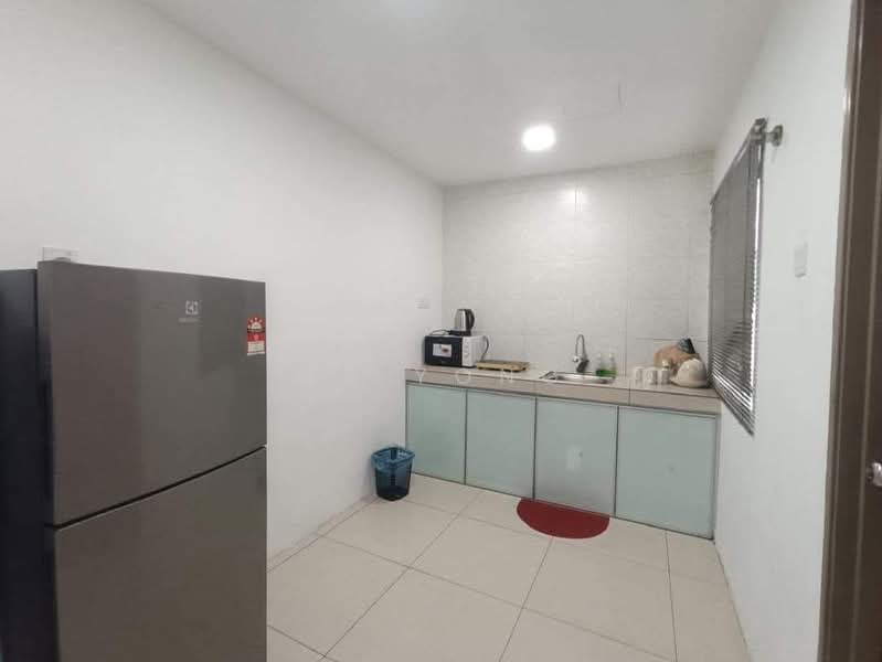 Manhattan Condominium untuk Untuk Disewa - RM 1,750 /bulan, Mac 2026 - Kitchen - PropertyGuru.com.my