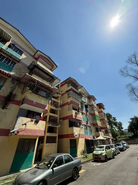 Glen Court (Block C & D) untuk Untuk Disewa - RM 700 /bulan, Mac 2026 - Exterior - PropertyGuru.com.my