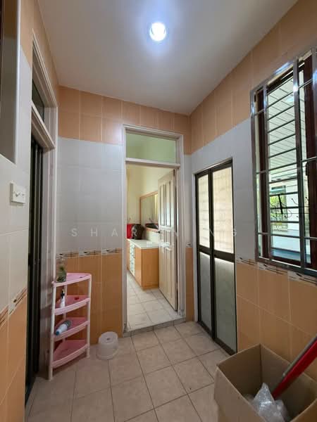 Semi-Detached House for Sale in Taman Perling (Perling) - Sharon Ng - Interior - PropertyGuru.com.my