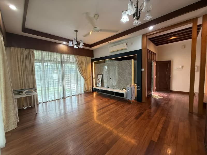 Semi-Detached House for Sale in Taman Perling (Perling) - Sharon Ng - Living Room - PropertyGuru.com.my
