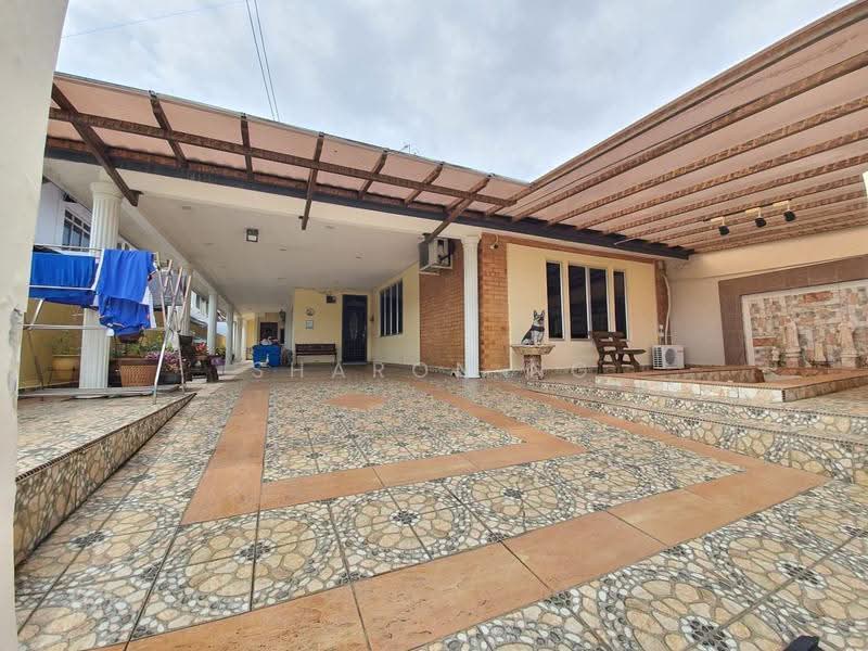 Rumah Berkembar untuk Dijual di Taman Perling (Perling) - Sharon Ng - Exterior - PropertyGuru.com.my