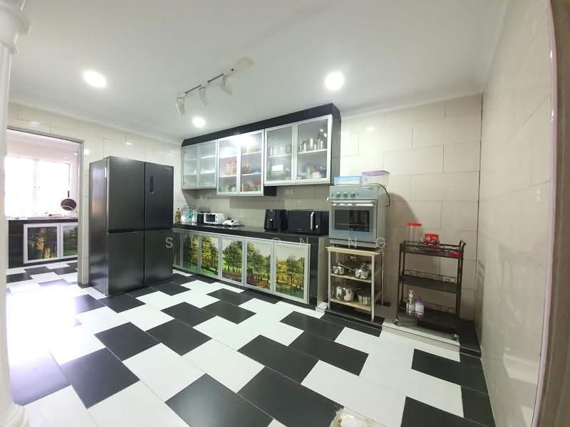 Rumah Berkembar untuk Dijual di Taman Perling (Perling) - Sharon Ng - Kitchen - PropertyGuru.com.my