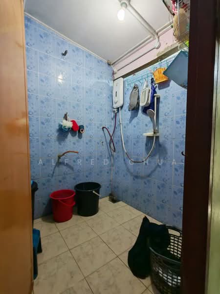 12th Mile, Kuching-Serian Road untuk Untuk Dijual - RM 298,000, Apr 2026 - Bathroom - PropertyGuru.com.my