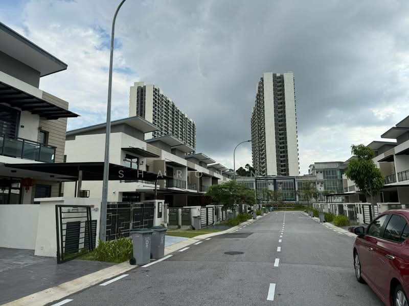 2-storey Terraced House for Sale in Taman Damansara Aliff (Tampoi) - Sharon Ng - Exterior - PropertyGuru.com.my
