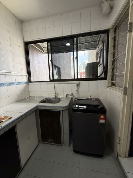 Endah Villa untuk Untuk Dijual - RM 400,000, Mac 2026 - Kitchen - PropertyGuru.com.my