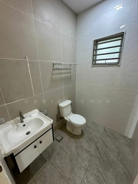 Semi-Detached House for Rent in Ukay Perdana (Ulu Kelang) - Daniel Chin - Bathroom - PropertyGuru.com.my