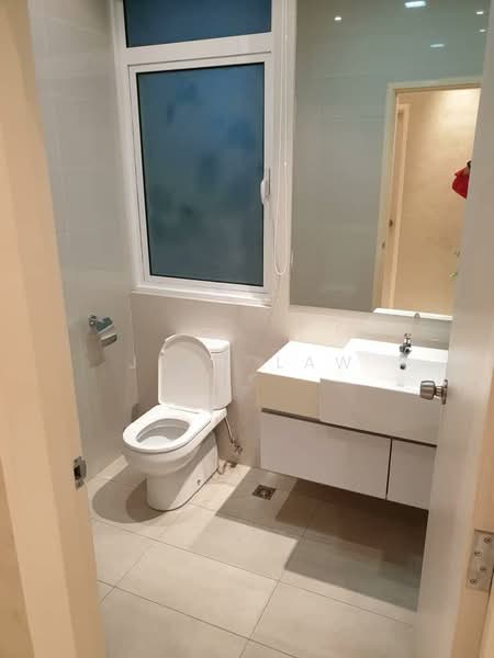 Kondominium untuk Dijual di Ferringhi Residence - Jack Law - Bathroom - PropertyGuru.com.my