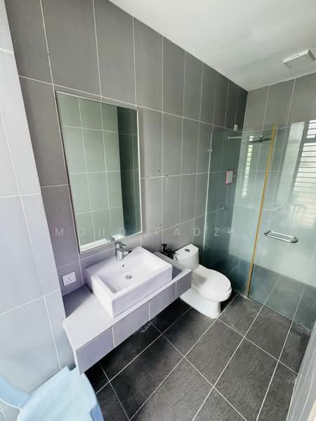 2-storey Terraced House for Sale in Laman Glenmarie (Shah Alam) - Mohd Fadzli - Bathroom - PropertyGuru.com.my