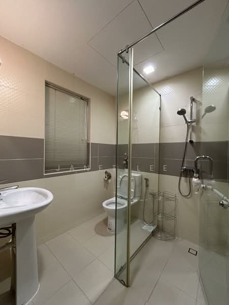 Indah Samudra Condominium untuk Untuk Dijual - RM 700,000, Mac 2026 - Bathroom - PropertyGuru.com.my